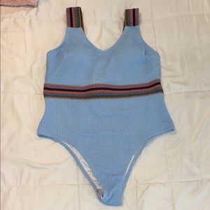 NWT - Cupshe - Textured Colorblock V-Neck One Piece Swimsuit